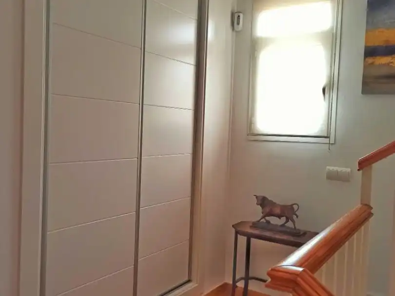 Einfamilien-Reihenhaus zum Verkauf in Vícar mit Klimaanlage und Terrasse