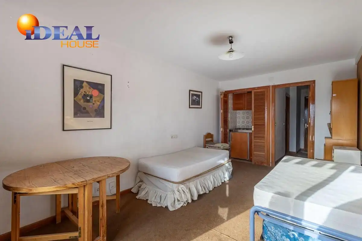 Study for sale in Urbanizacion SOLYNIEVE, 21, Zona media