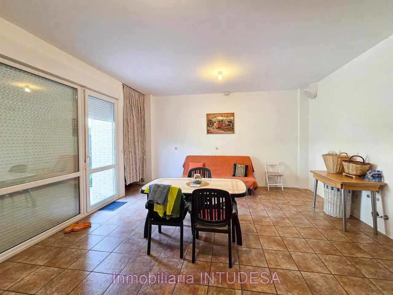 Sala de estar de Casa adosada en venta en Murchante con Calefacción, Jardín privado y Parquet