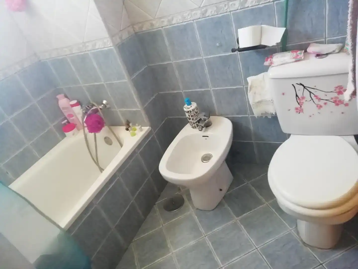 Baño de Piso en venta en Algeciras con Parquet, Trastero y Amueblado