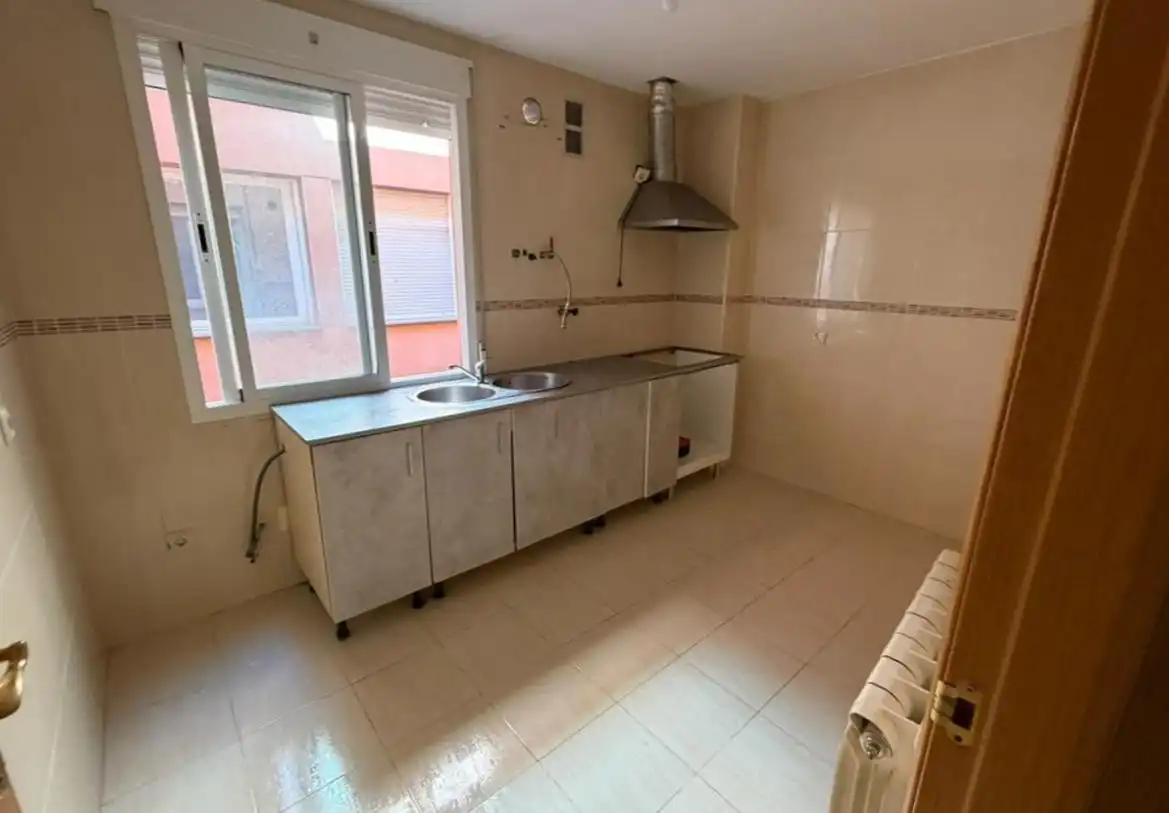 Kitchen of Flat for sale in Daimiel