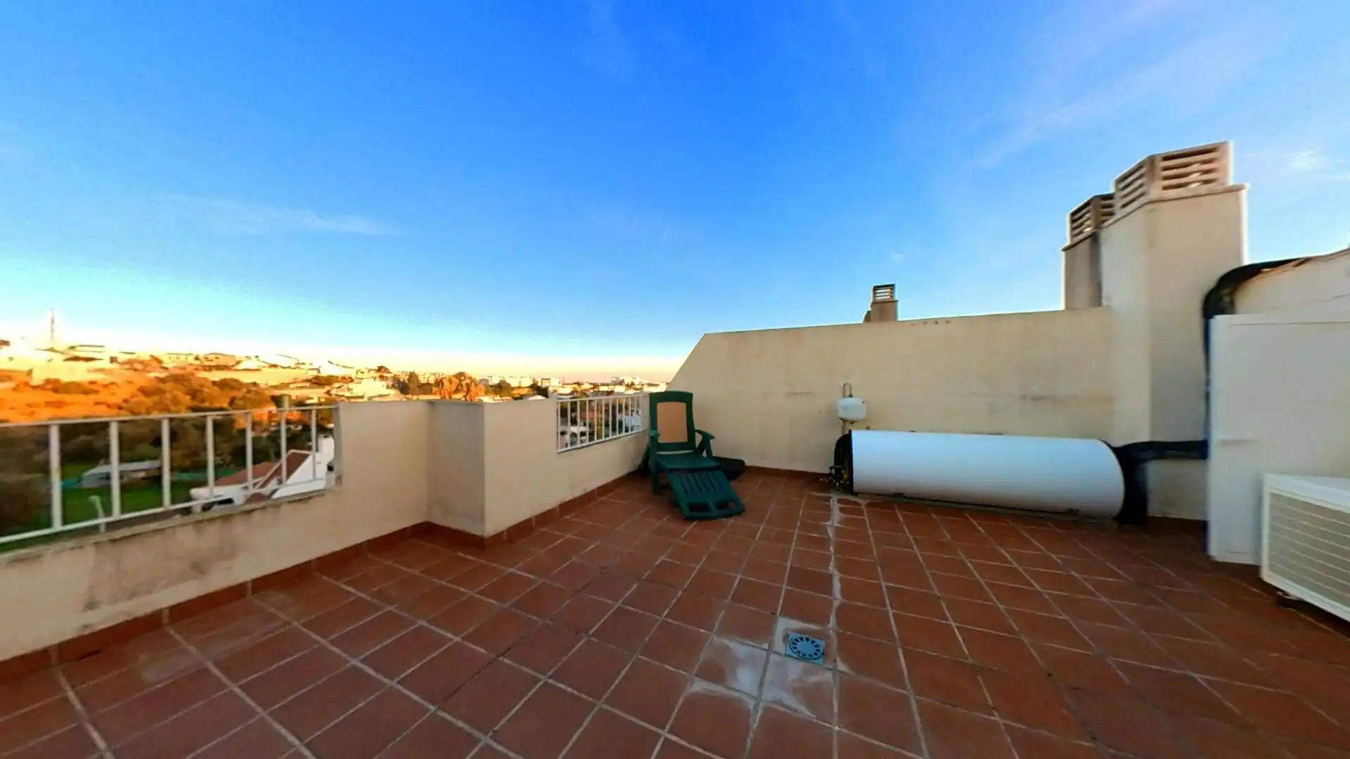 Terrassa de Casa adosada en venda en Rincón de la Victoria amb Aire condicionat, Calefacció i Terrassa