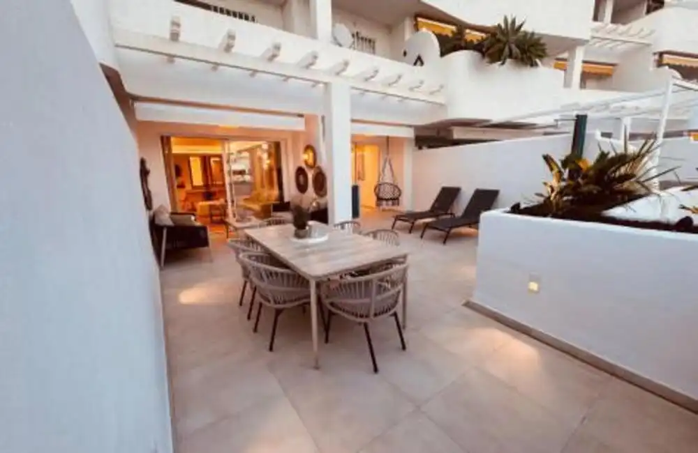 Apartament amb piscina en venda a Nueva Andalucía, imagen 23