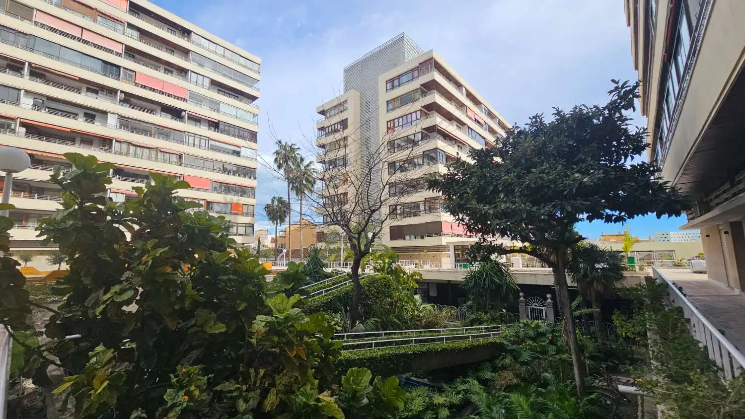 Vista exterior de Apartamento en venta en Torremolinos con Aire acondicionado, Calefacción y Piscina