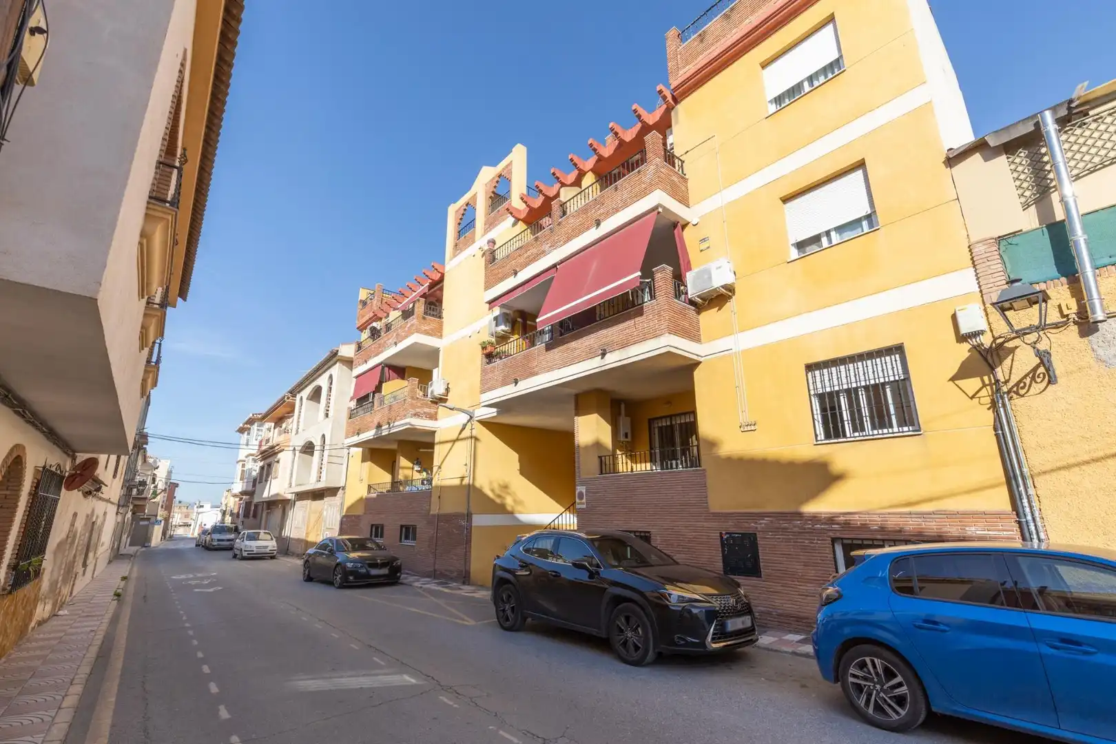 Exterior view of Flat for sale in Churriana de la Vega  with Air Conditioner, Terrace and Balcony