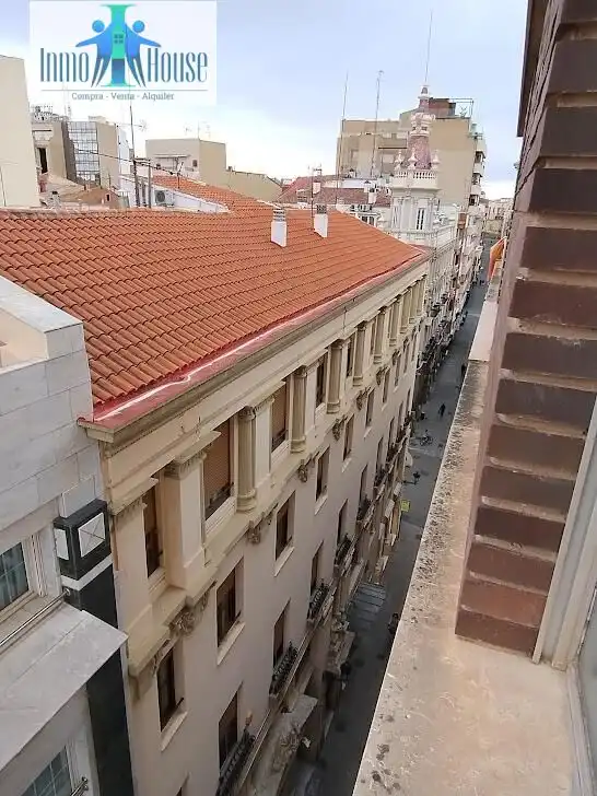 Appartamento con terrazza in vendita a Centro, imagen 3