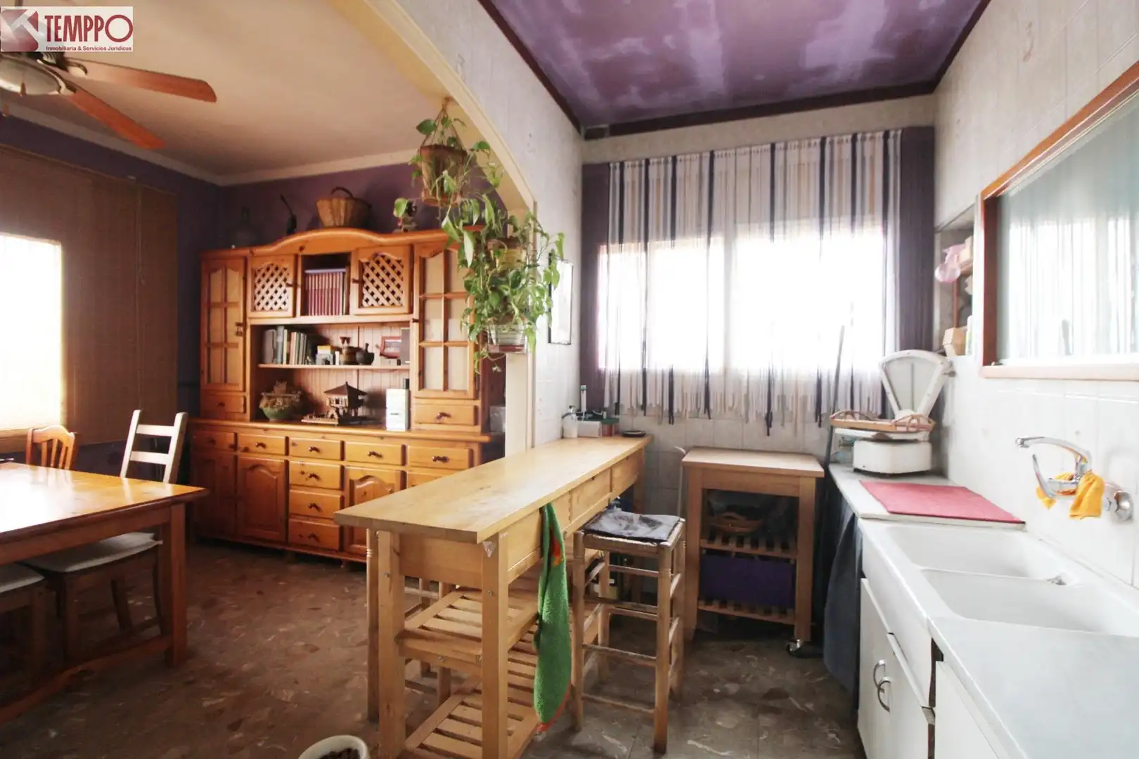 Cuina de Casa o xalet en venda en La Bisbal del Penedès amb Calefacció, Jardí privat i Terrassa