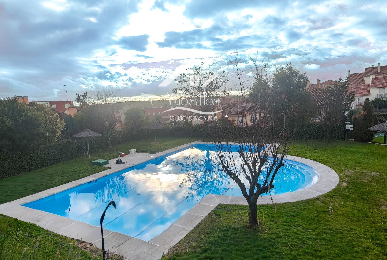 Swimming pool of Single-family semi-detached for sale in San Agustín del Guadalix  with Air Conditioner, Heating and Parquet flooring