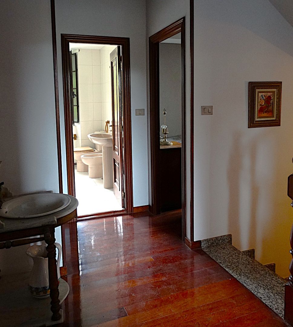 Bathroom of Country house for sale in Ourol  with Heating, Private garden and Parquet flooring