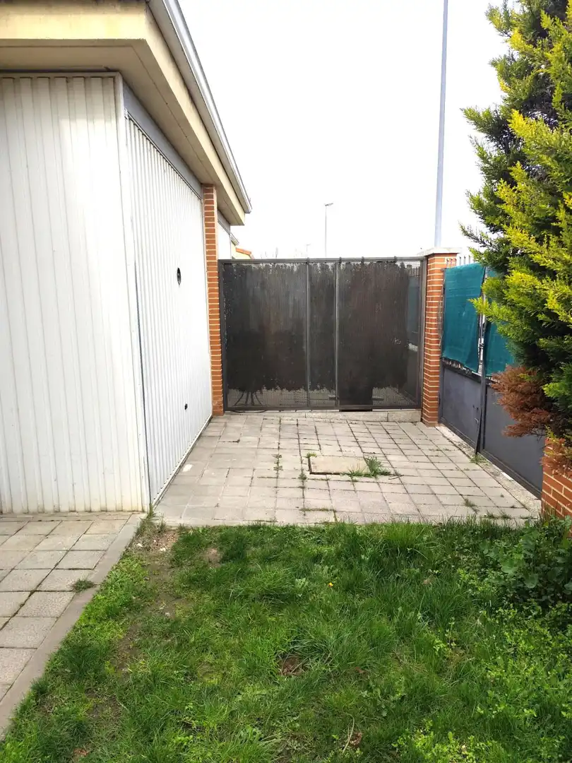 Jardín de Casa o chalet en venta en San Miguel del Pino con Calefacción