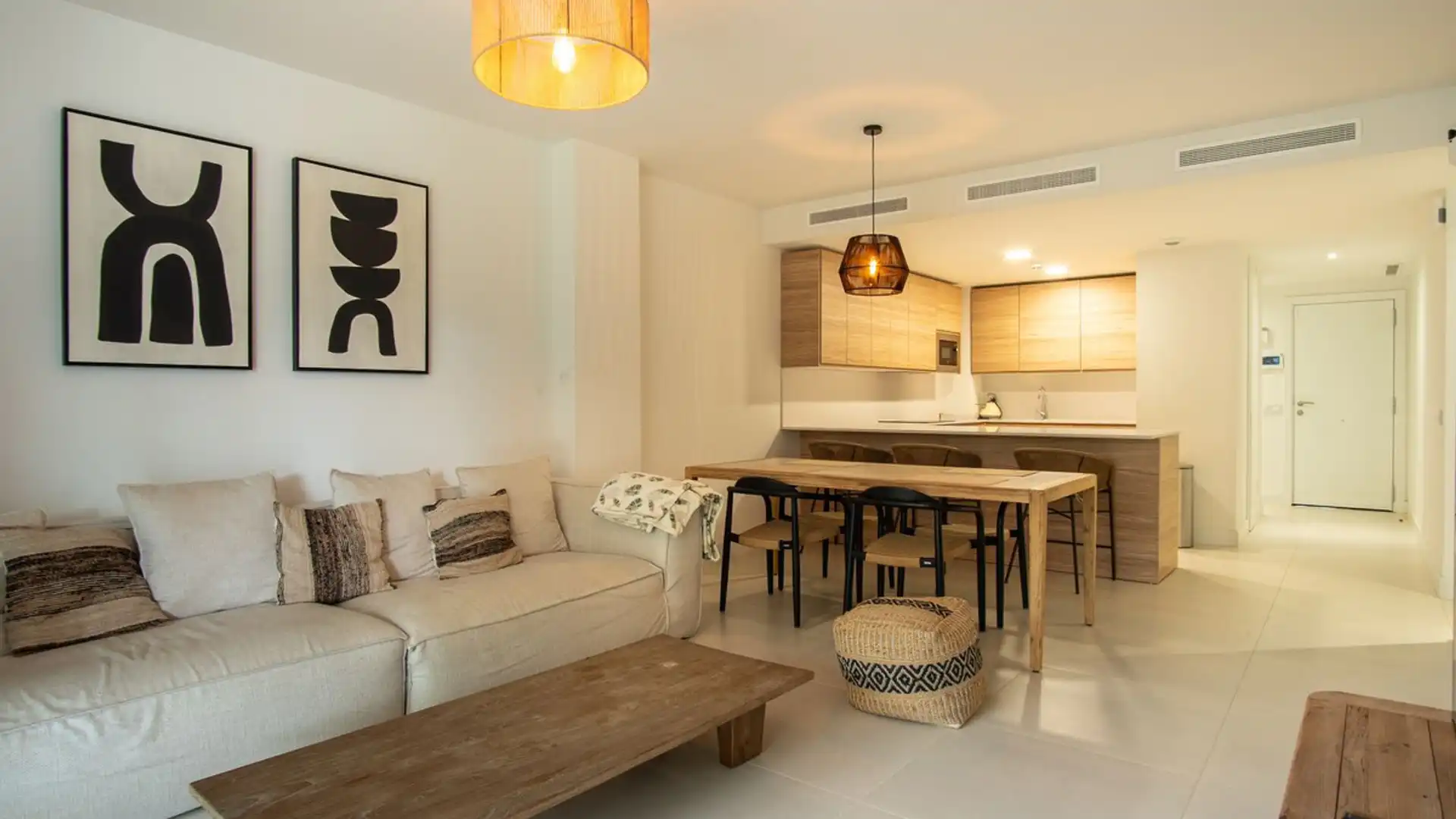 Living room of Planta baja for rent in Fuengirola  with Air Conditioner, Private garden and Terrace