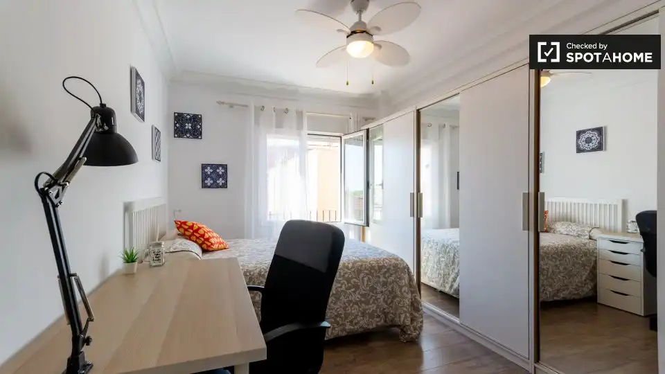 Room in Puerta del Ángel