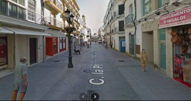 Local comercial en Alquiler en Núcleo urbano