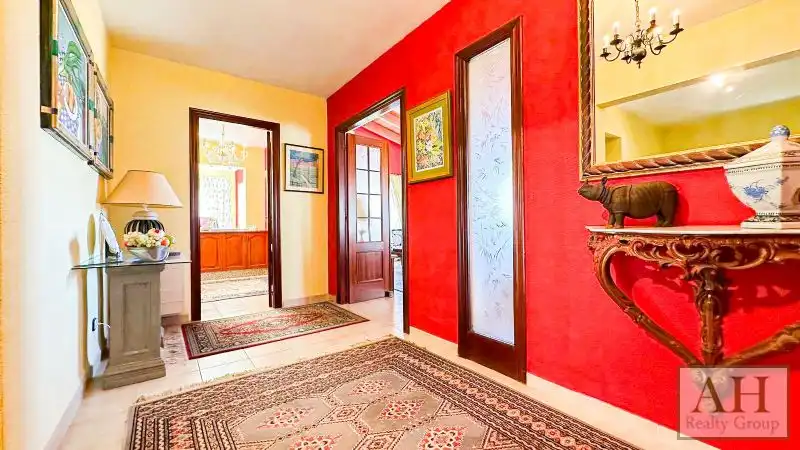 Houses for sale in Pueblo - Urbanizaciones