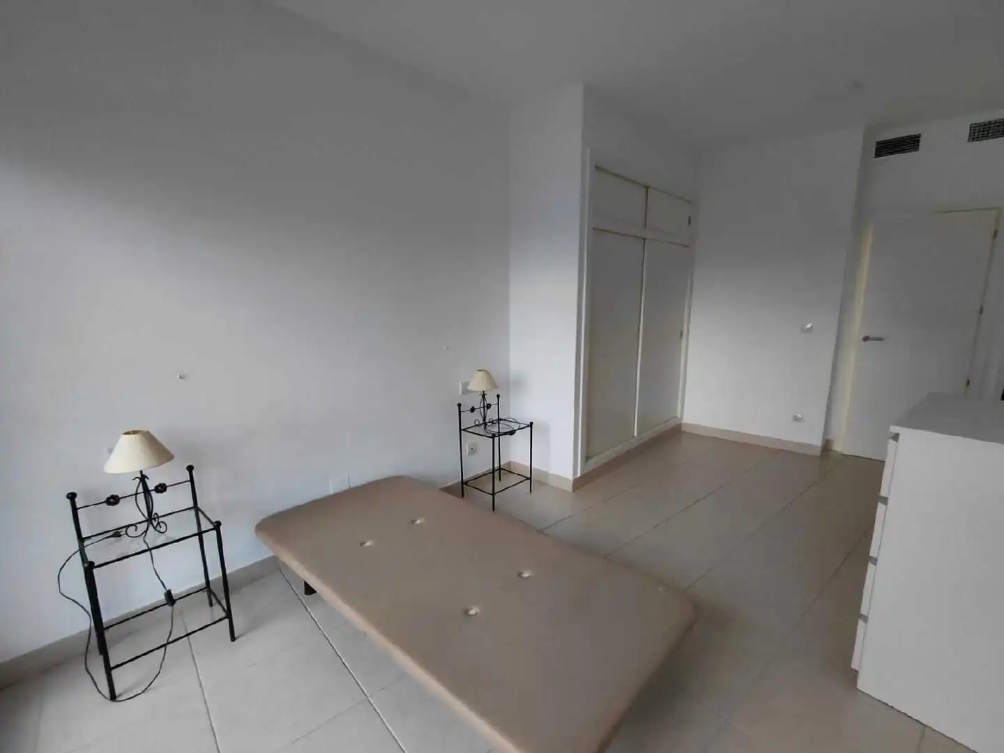 Flat for sale in Calle Murillo 1, Las Escobetas