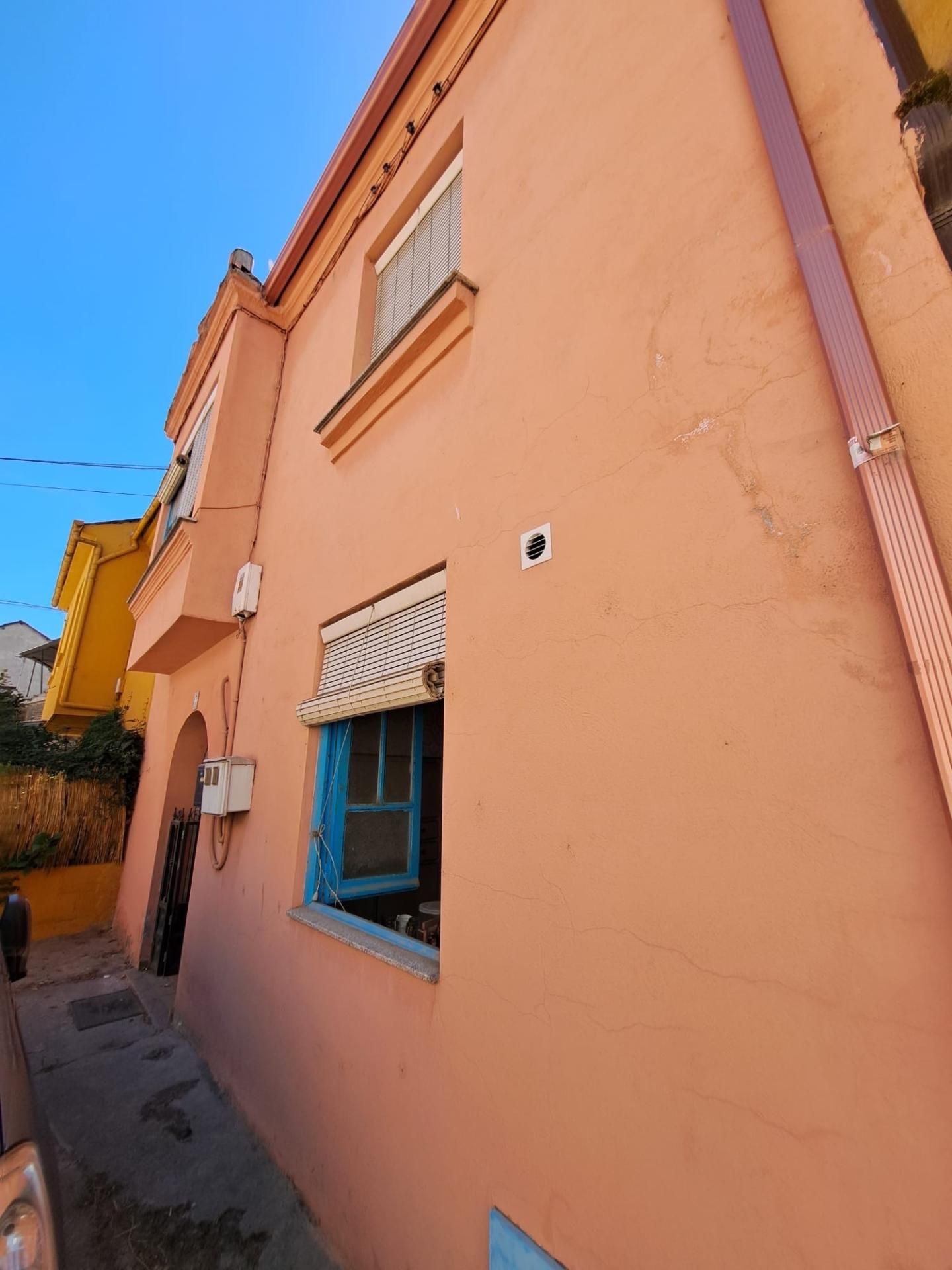 Casa adosada en venta en Compostilla - Columbrianos