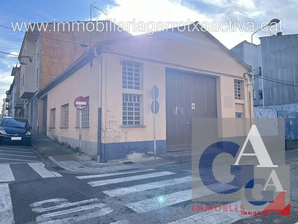Nau industrial en venda a Olot, imagen 3