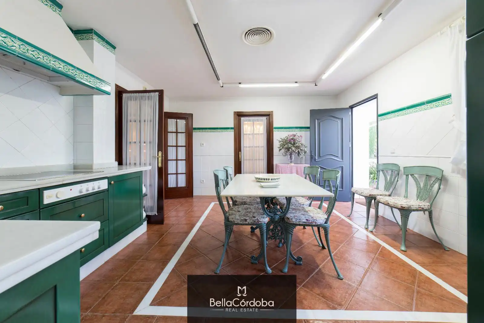 Dining room of Houses for sale in Córdoba  with Air Conditioner, Heating and Terrace