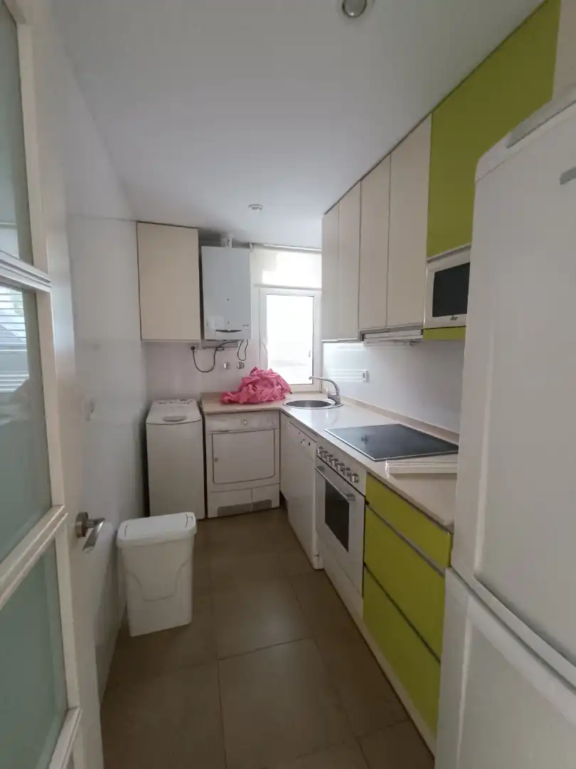 Flat for rent in Carrer Pau Casals, Finestrelles