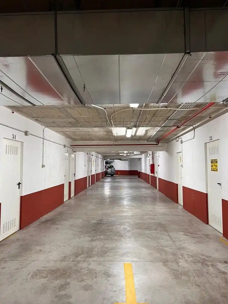 Storage room for rent in Carrer la Carátula, 6, Ciutat Universitària