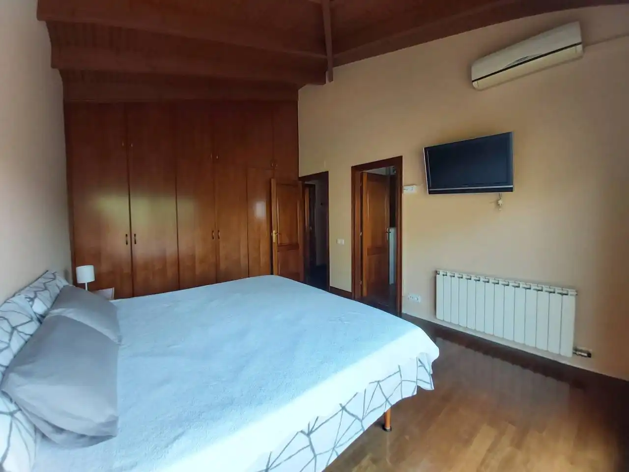 Bedroom of Houses for sale in Sant Cugat del Vallès  with Air Conditioner, Heating and Private garden