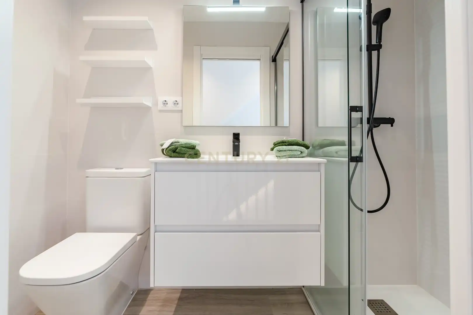 Baño de Casa o chalet en venta en Vilanova i la Geltrú con Aire acondicionado y Alarma