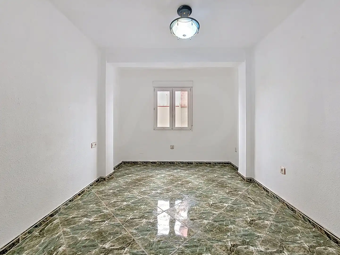Bedroom of Flat for sale in Granada  with Heating