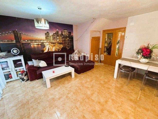 Casa-chalet en Alquiler en Aguas Vivas