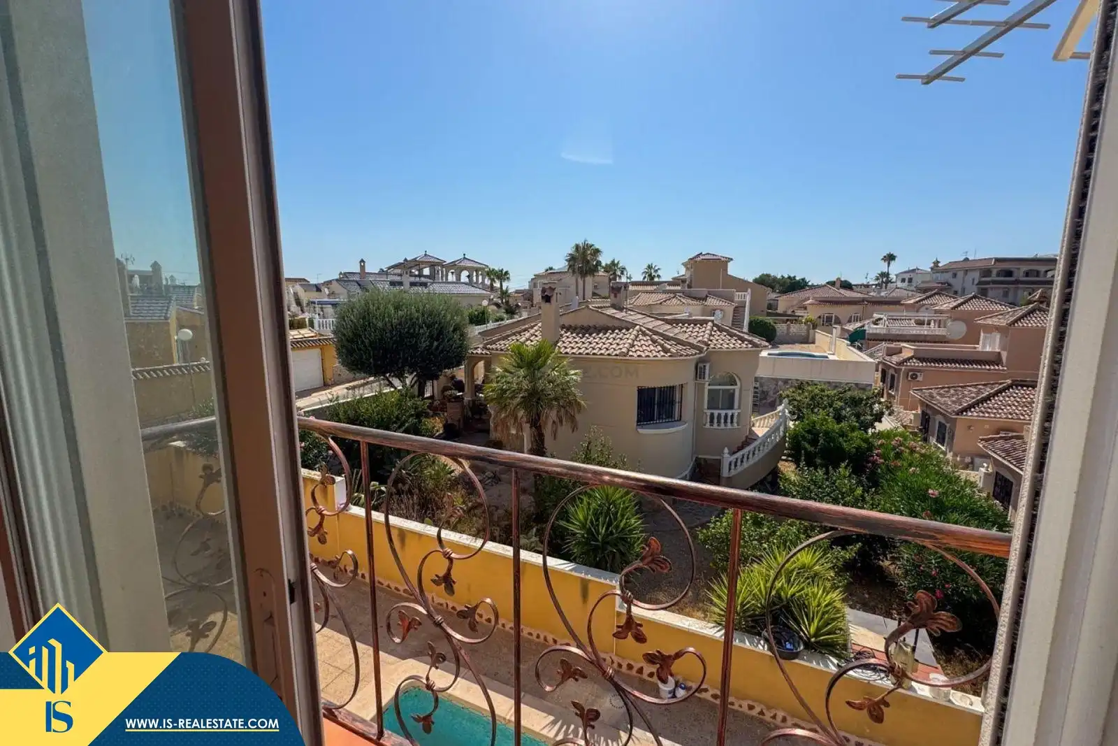 Detached house with garden for sale in Orihuela Costa, imagen 3