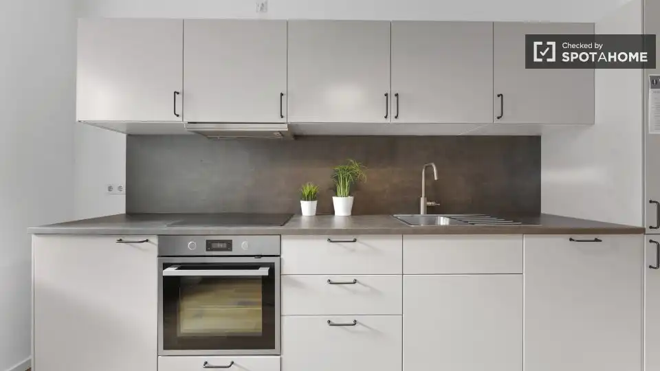 Kitchen of Flat for share in Colmenar de Oreja  with Air Conditioner, Terrace and Furnished