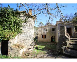 Vista exterior de Finca rústica en venda en Sant Martí de Centelles amb Jardí privat