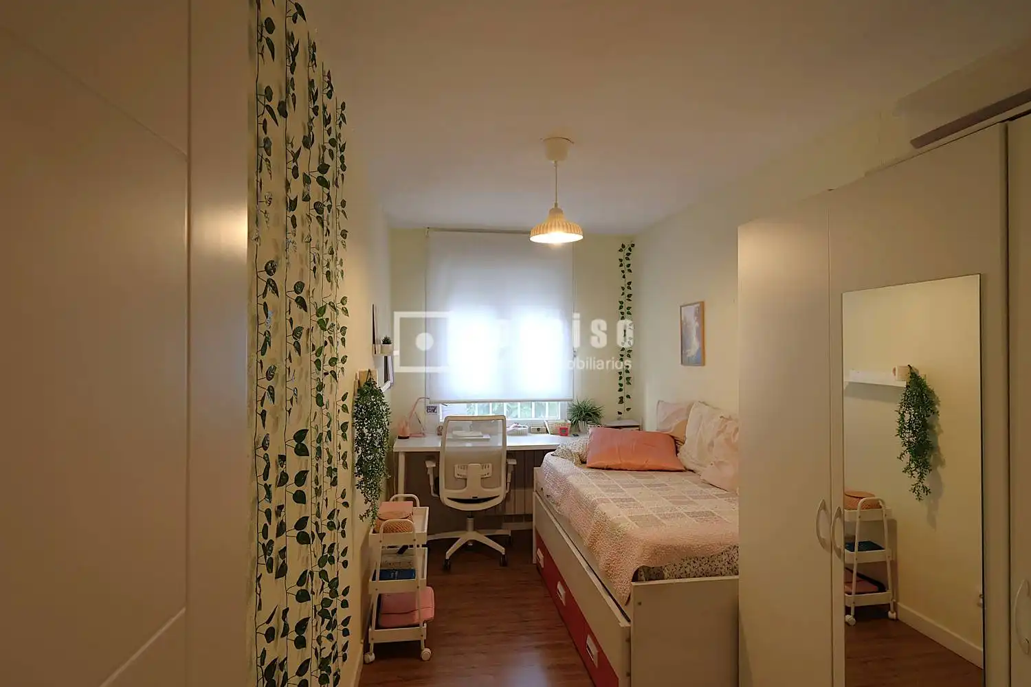Bedroom of Flat for sale in Madrid  with Air Conditioner, Heating and Private garden