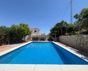 Piscina de Finca rústica en venda en Riogordo amb Aire condicionat, Calefacció i Jardí privat