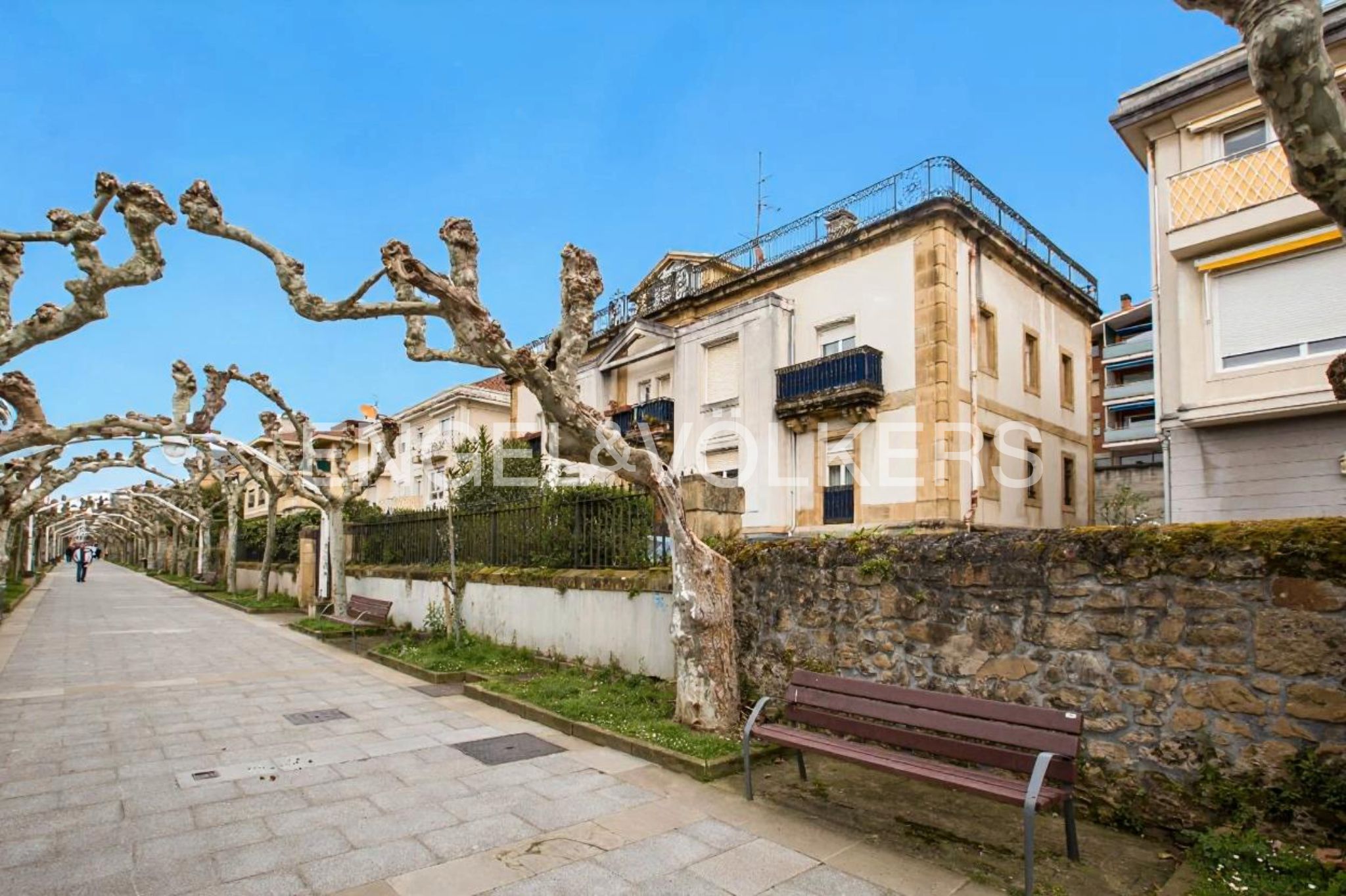 Exterior view of Duplex for sale in Getxo   with Heating, Private garden and Parquet flooring
