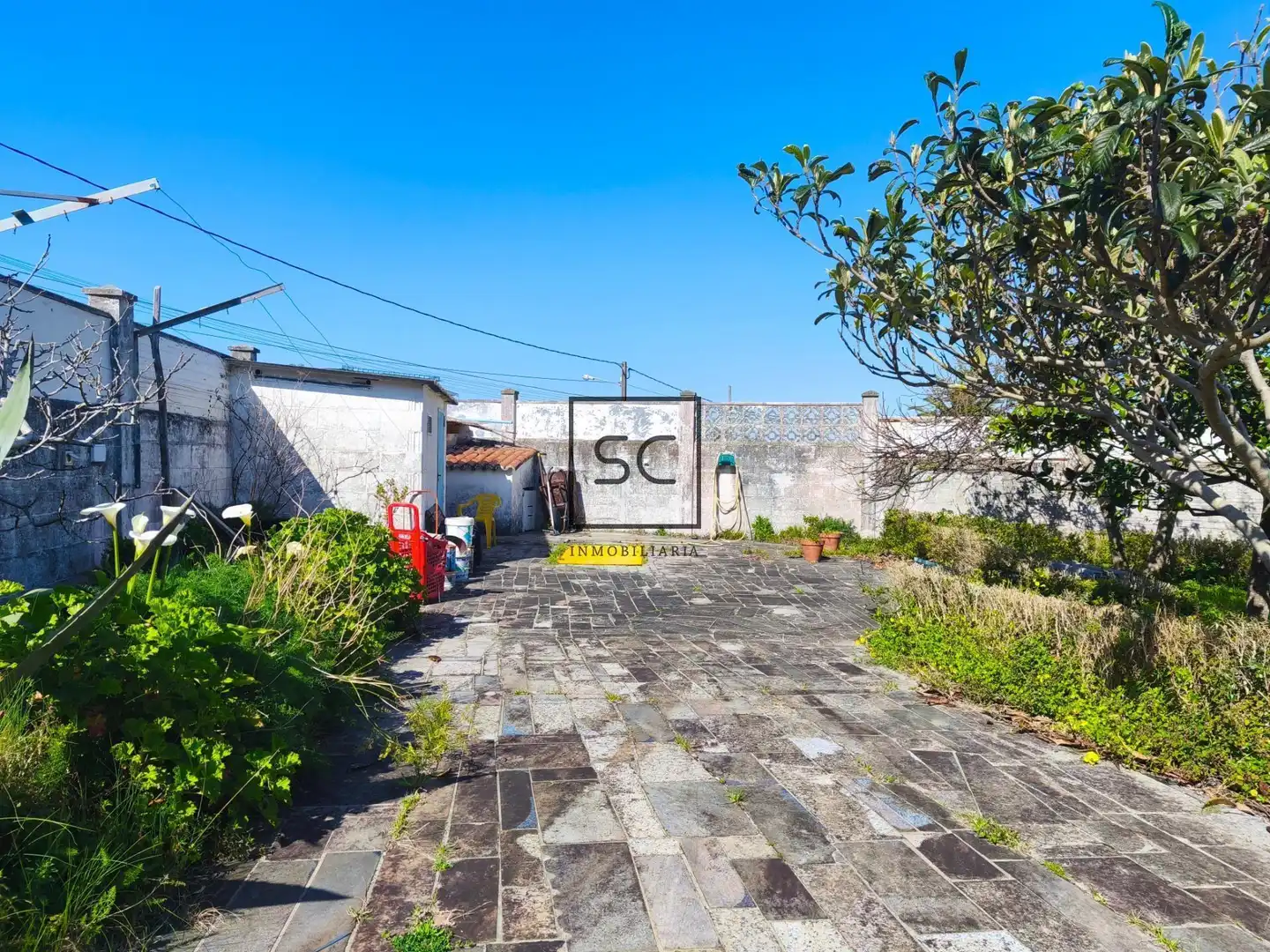 Vista exterior de Casa o xalet en venda en Ferrol amb Calefacció, Jardí privat i Traster