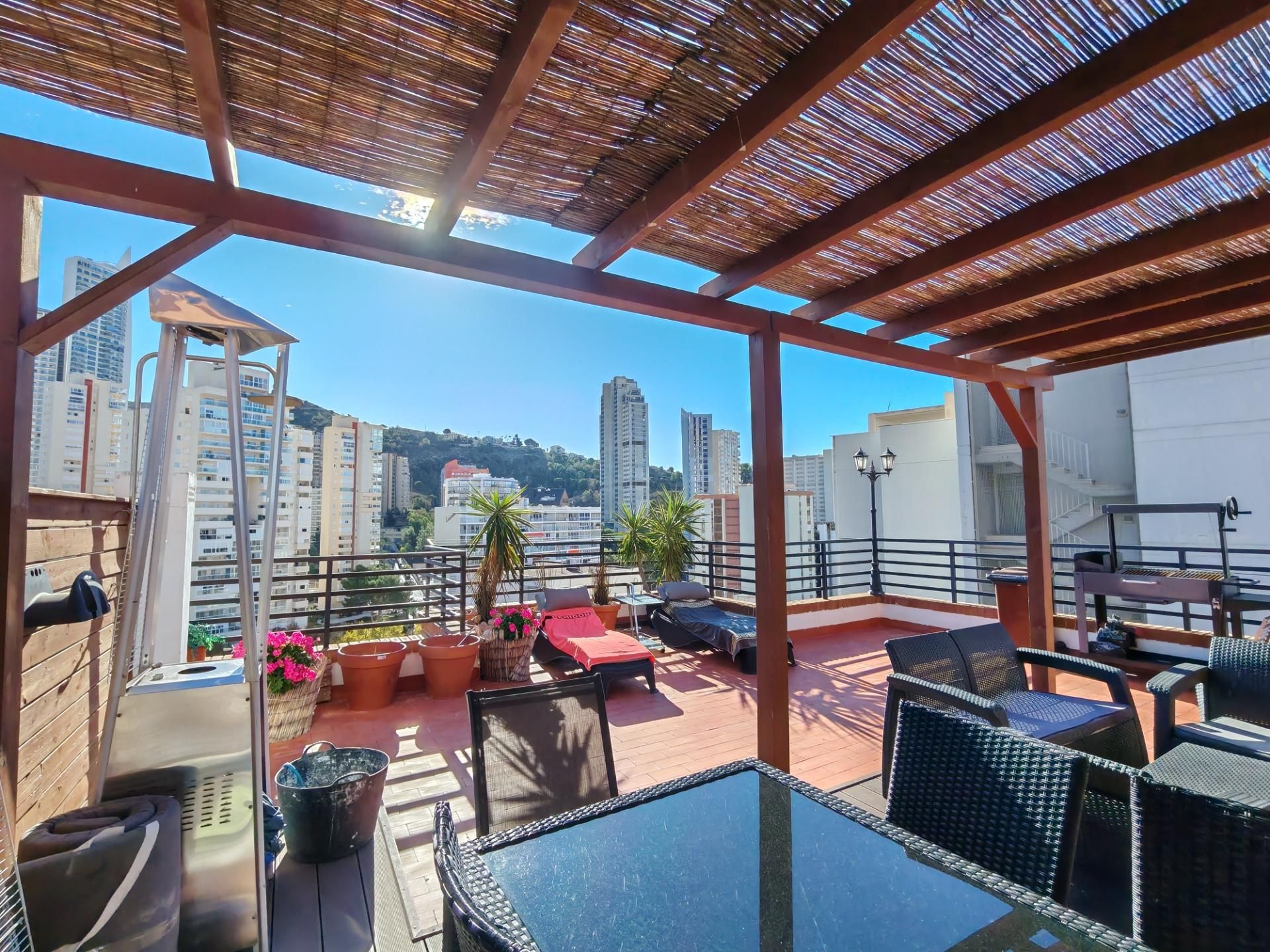 Terrassa de Àtic en venda en Benidorm amb Aire condicionat, Calefacció i Jardí privat