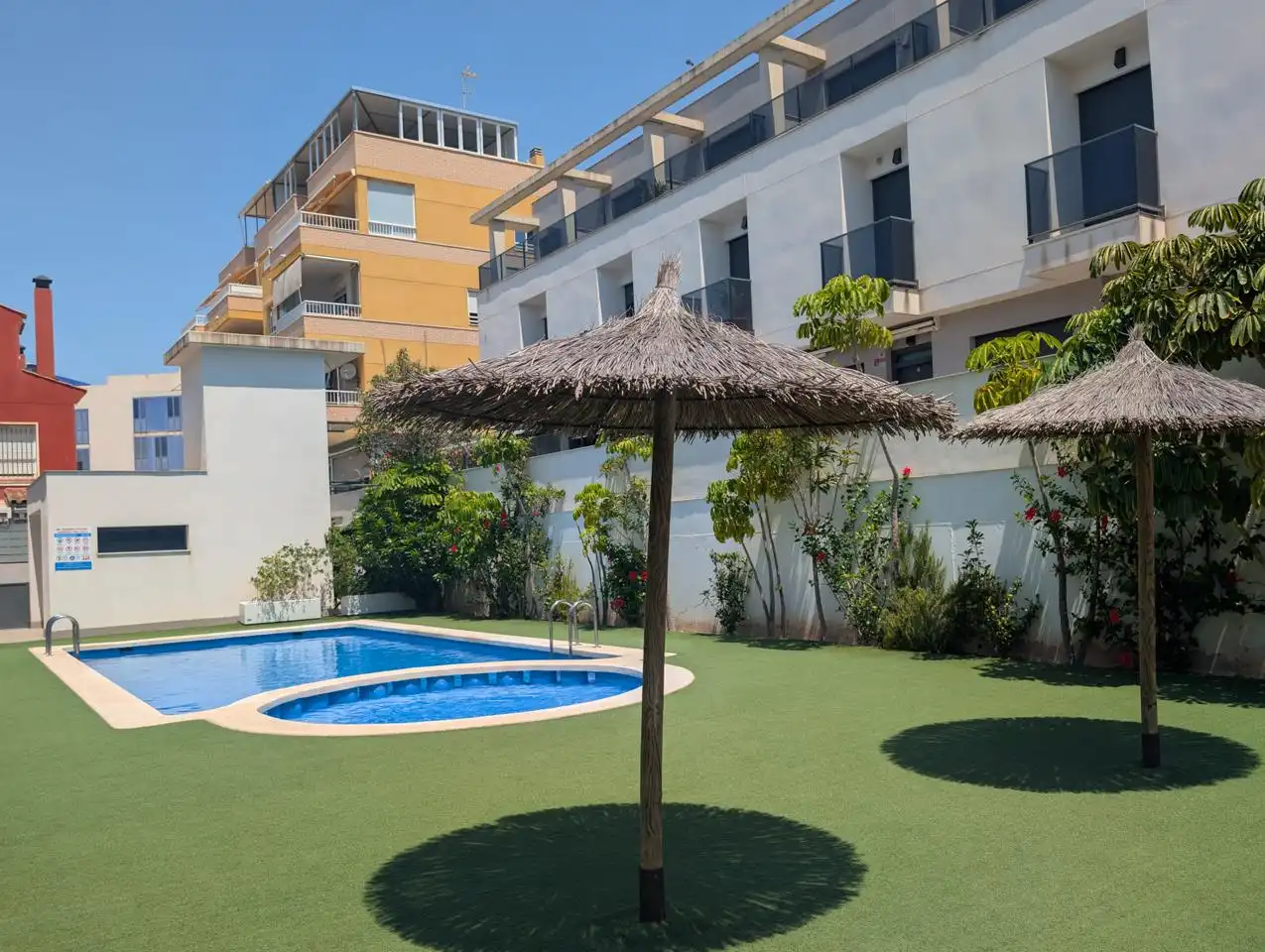 Piscina de Casa adosada en venta en Santa Pola con Aire acondicionado, Calefacción y Parquet