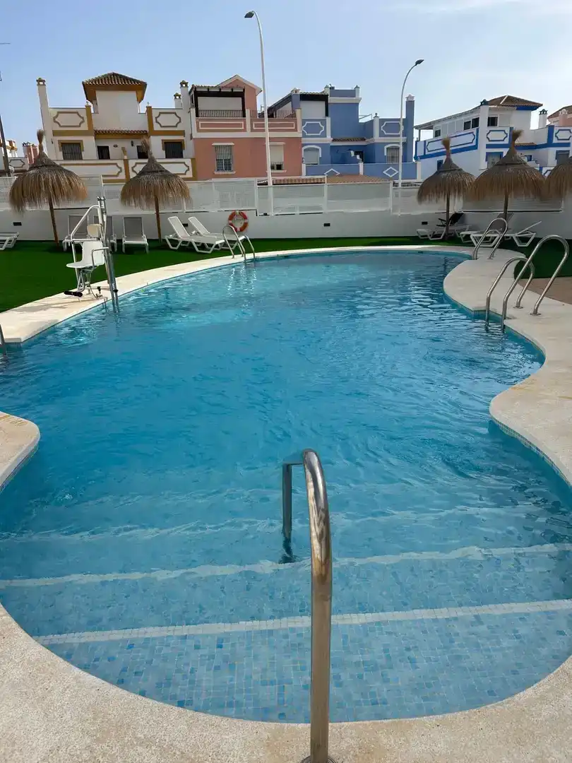 Piscina de Pis de lloguer en Pulpí amb Aire condicionat, Piscina i Moblat