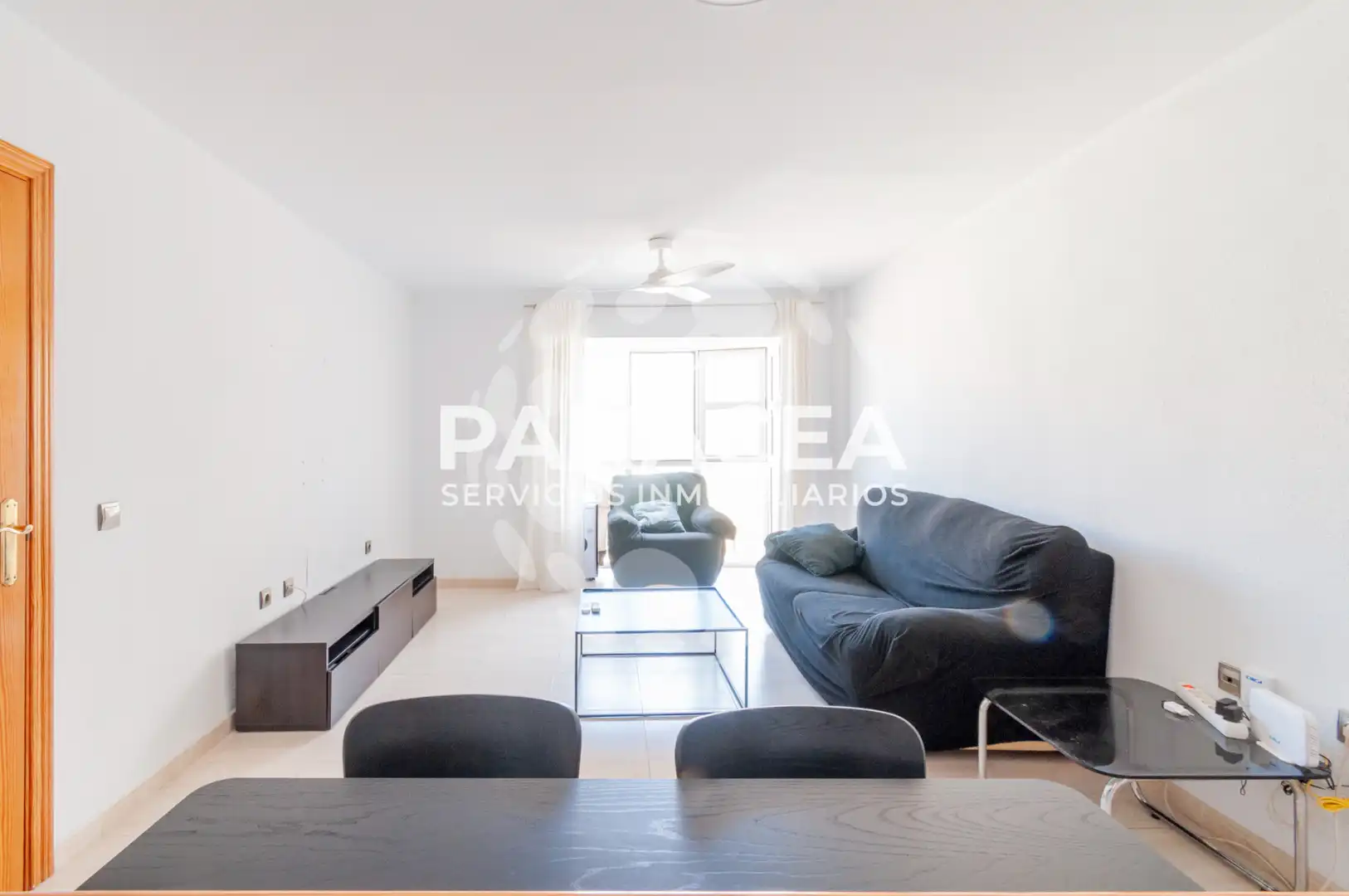 Vista exterior de Piso en venta en Roquetas de Mar con Amueblado, Horno y Lavadora