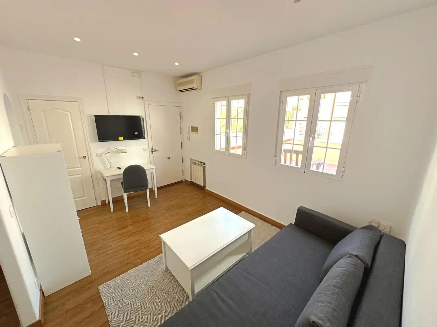 Sala de estar de Piso de alquiler en Madrid con Aire acondicionado, Calefacción y Terraza