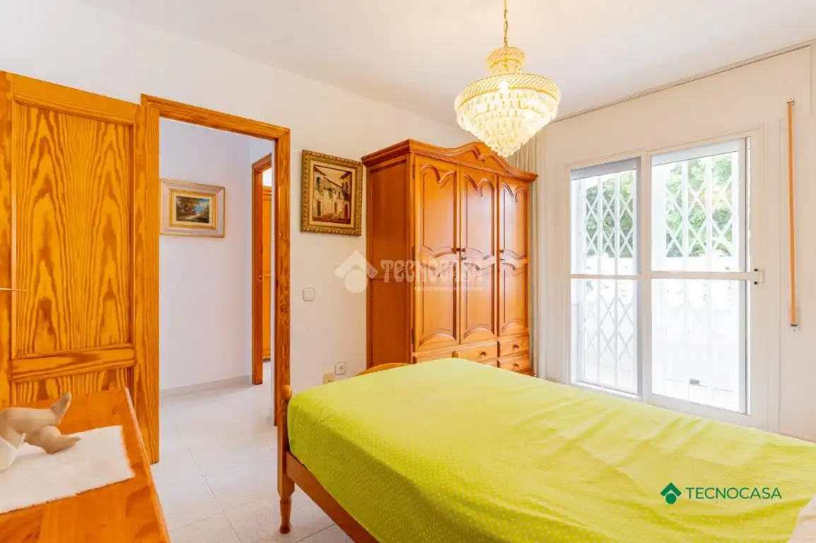 Habitación de Piso en venta en Roquetas de Mar con Aire acondicionado, Terraza y Balcón