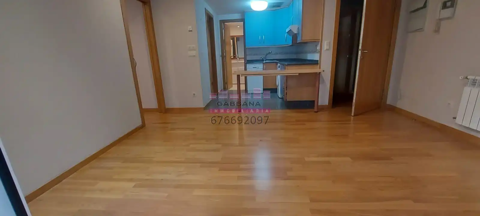 Flat for rent in Rúa de Urzáiz, Centro - Areal