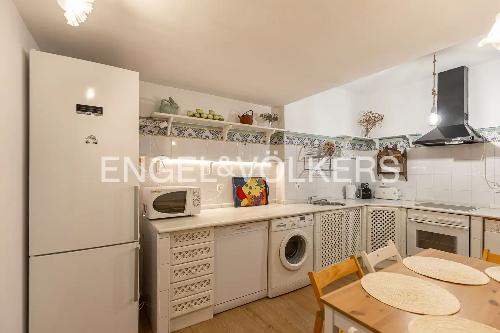 Küche von Wohnung zur Miete in Madrid mit Klimaanlage, Heizung und Abstellraum