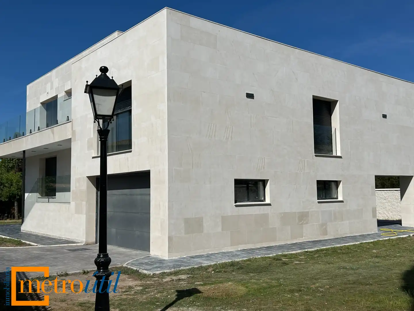 Xalet amb terrassa en venda a Avenida Villamayor, imagen 7