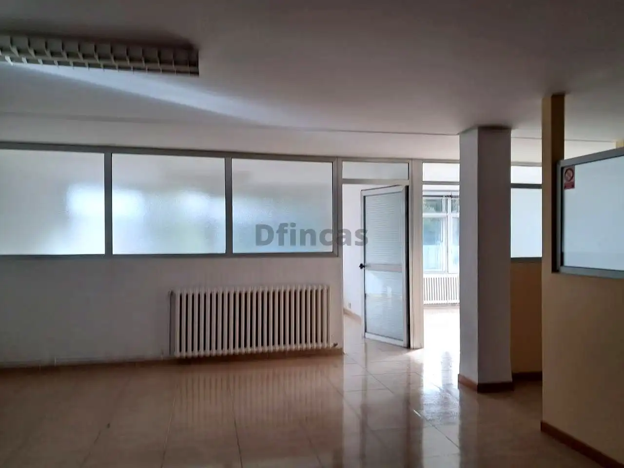 Oficina en venda en Teruel