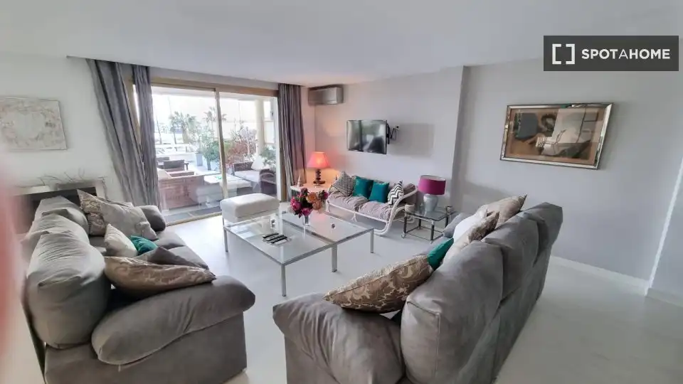 Sala de estar de Apartamento para compartir en  Palma de Mallorca con Aire acondicionado, Terraza y Amueblado
