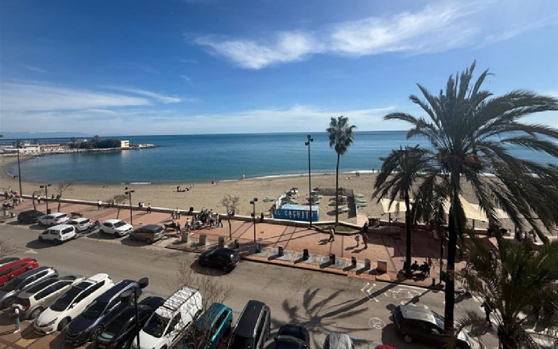 Exterior view of Apartment for sale in Fuengirola  with Air Conditioner and Terrace