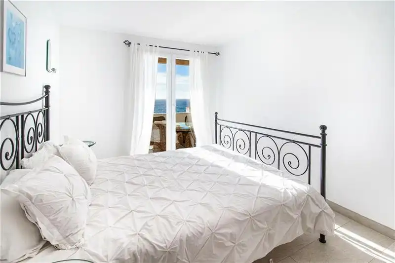Dormitori de Apartament en venda en Calvià amb Terrassa i Piscina comunitària