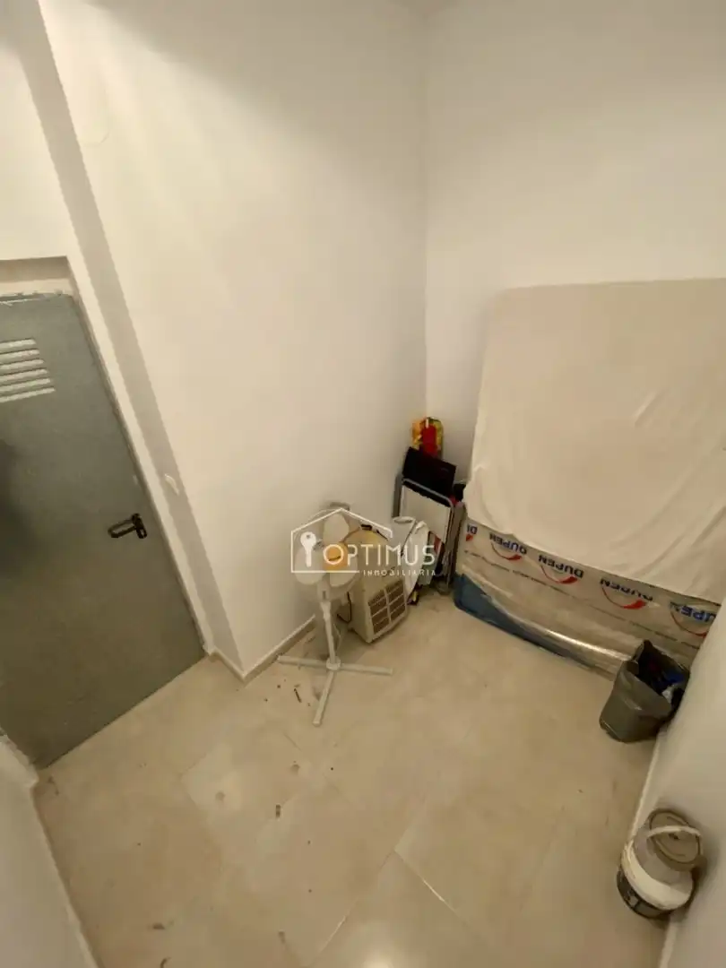 Appartamento con terrazza in vendita a Calle AMPARO BALLESTER 27, imagen 11