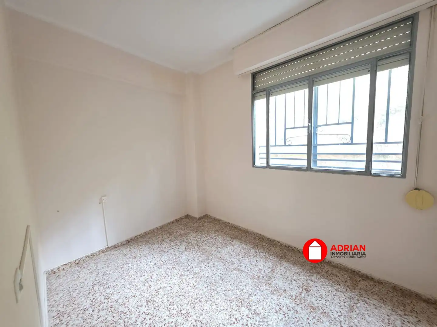 Dormitori de Edifici en venda en Eslida